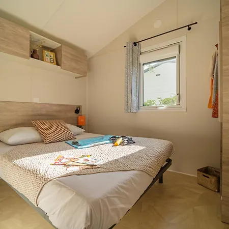 L'ocean Brem Sur Mer