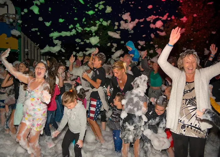 L'ocean Κάμπινγκ Brem Sur Mer